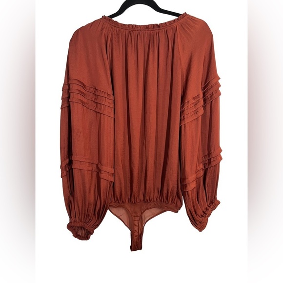 Free People All Tucks Bodysuit - Picture 4 of 11